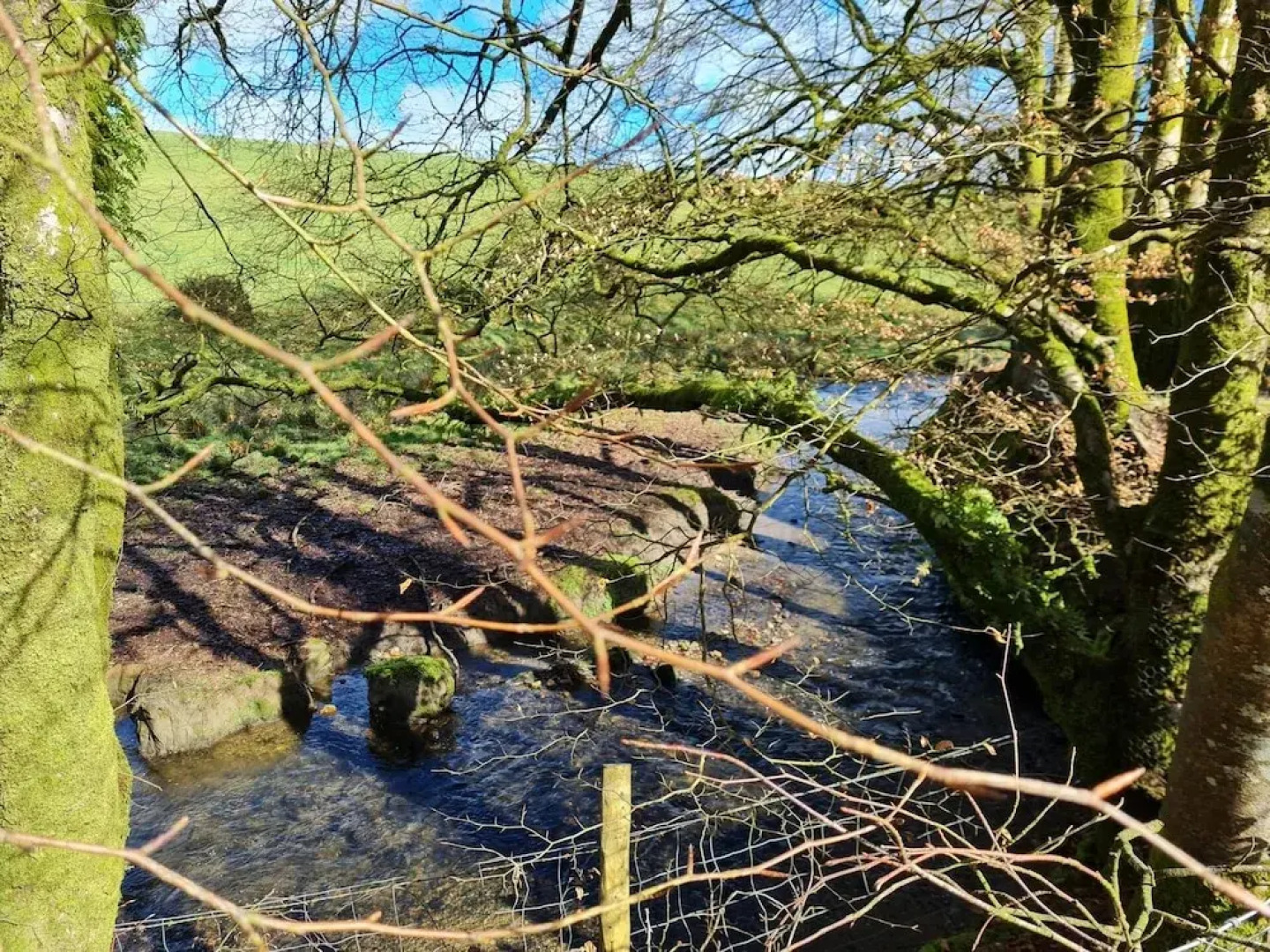 2-bed Cottage, Sleeps 5, Pets Ok, Close to Coast