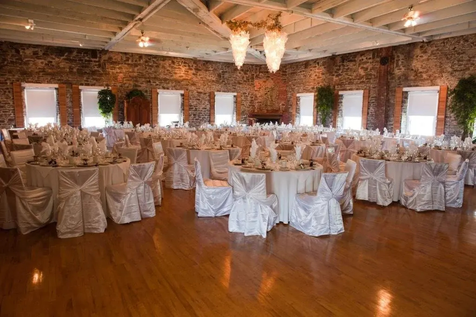 Baldachin Inn
