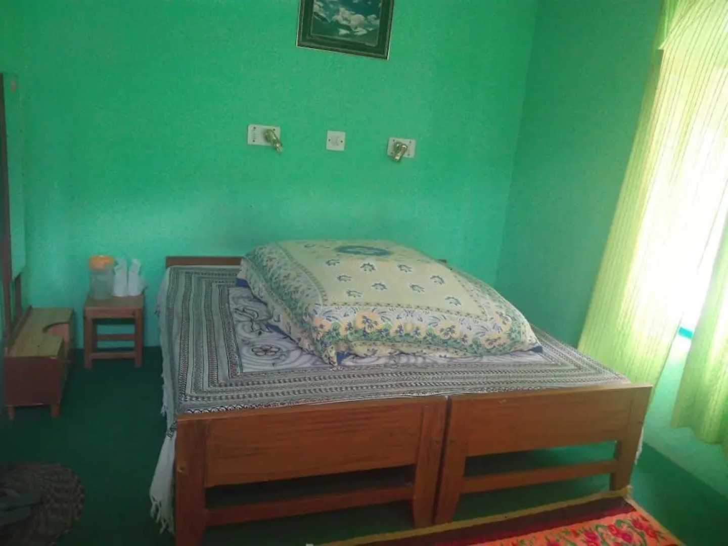 Shruti Guest House