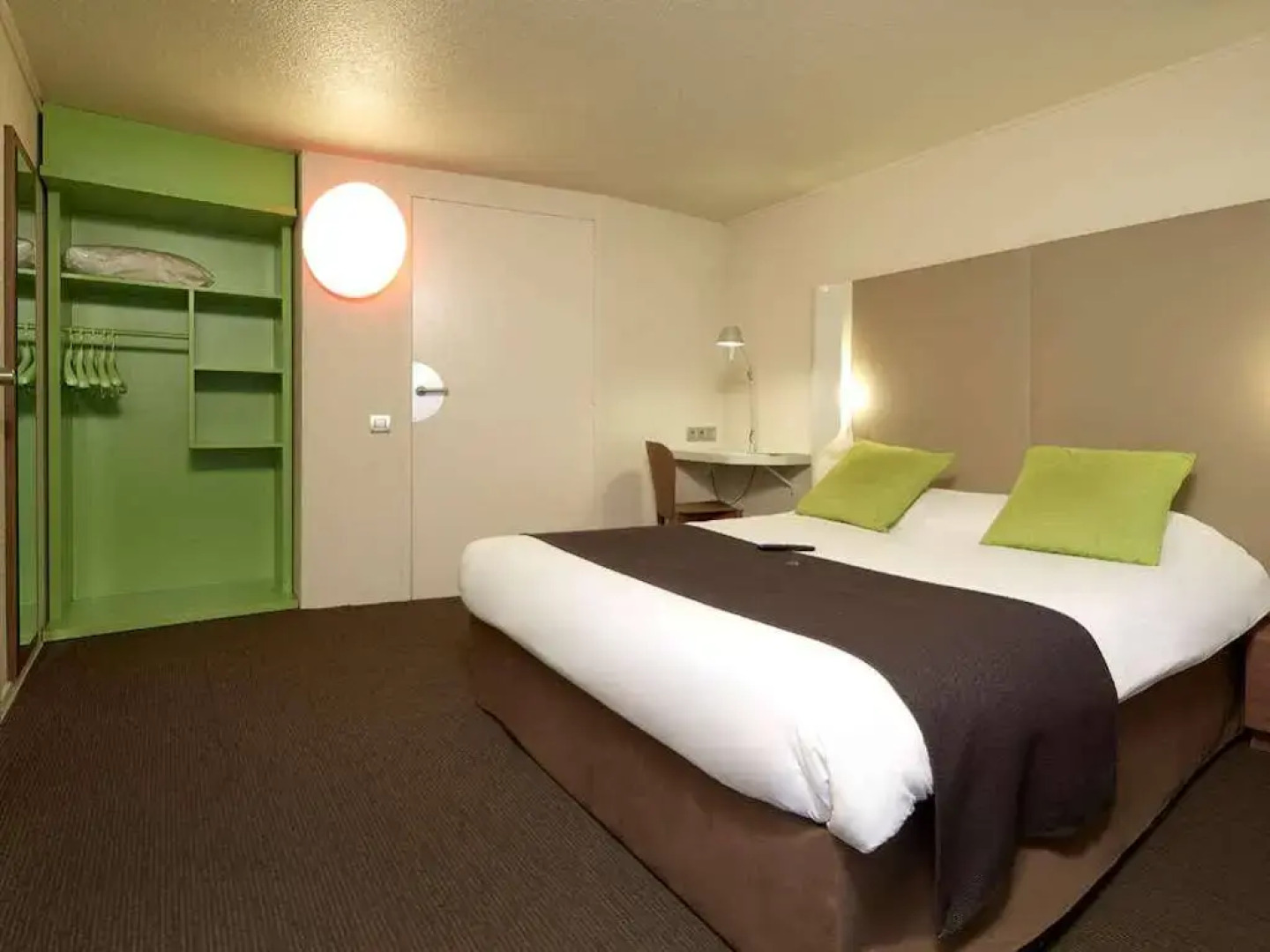 Hôtel Restaurant Campanile Paris Nord - Ecouen La Croix Verte