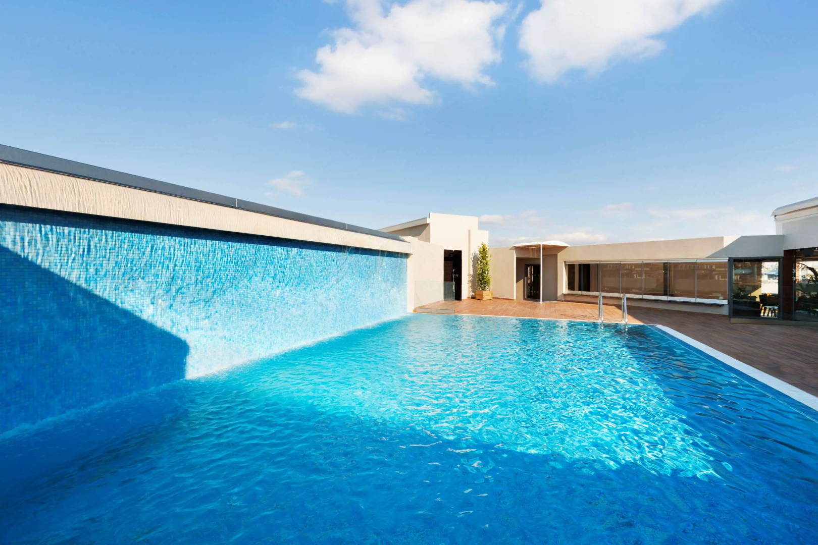 Отель Zeus Wyndham Grand Athens
