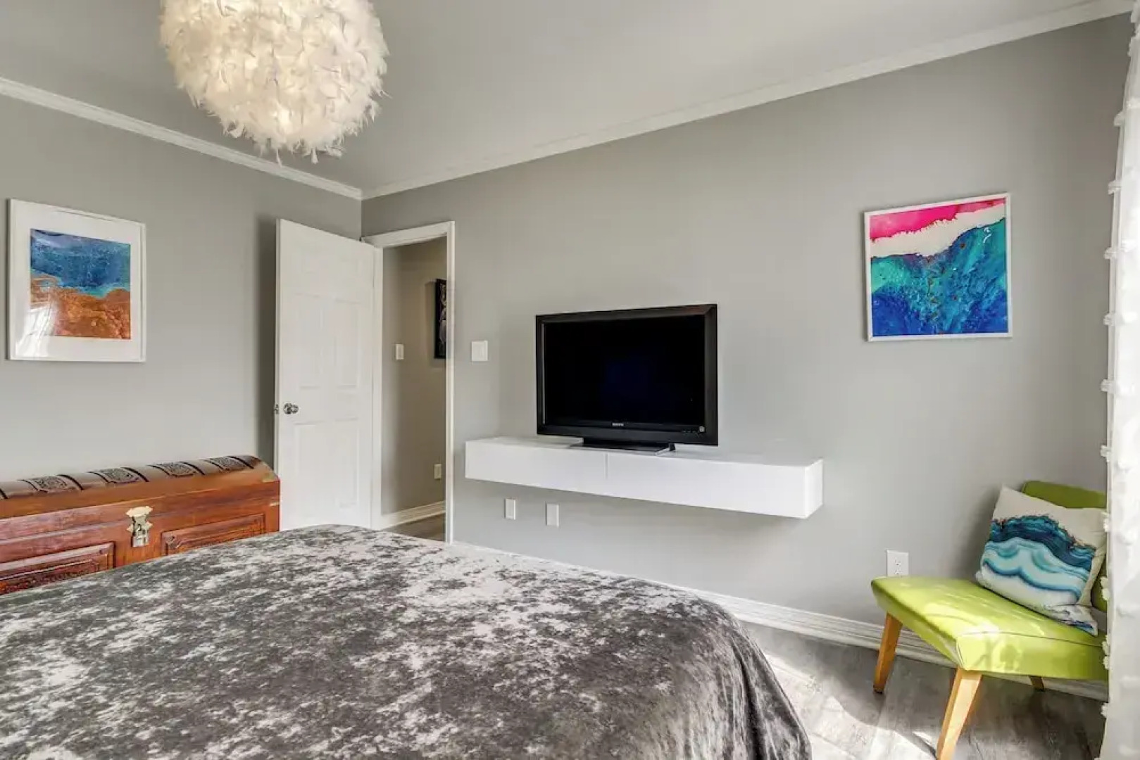 Walk to Beach, Fenced Patio: Bay St Louis Getaway!