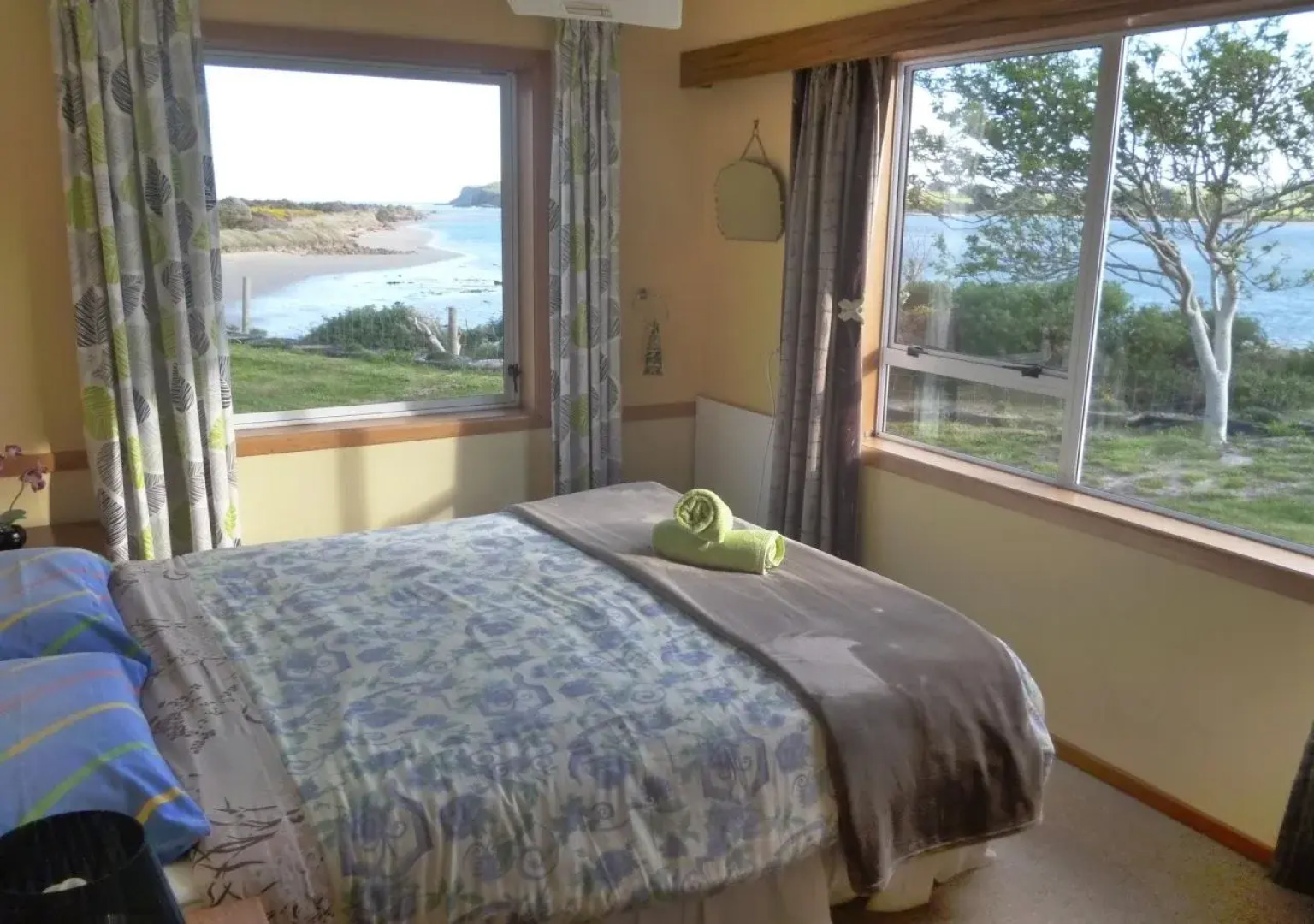 Surat Bay Lodge, Motel and Backpackers