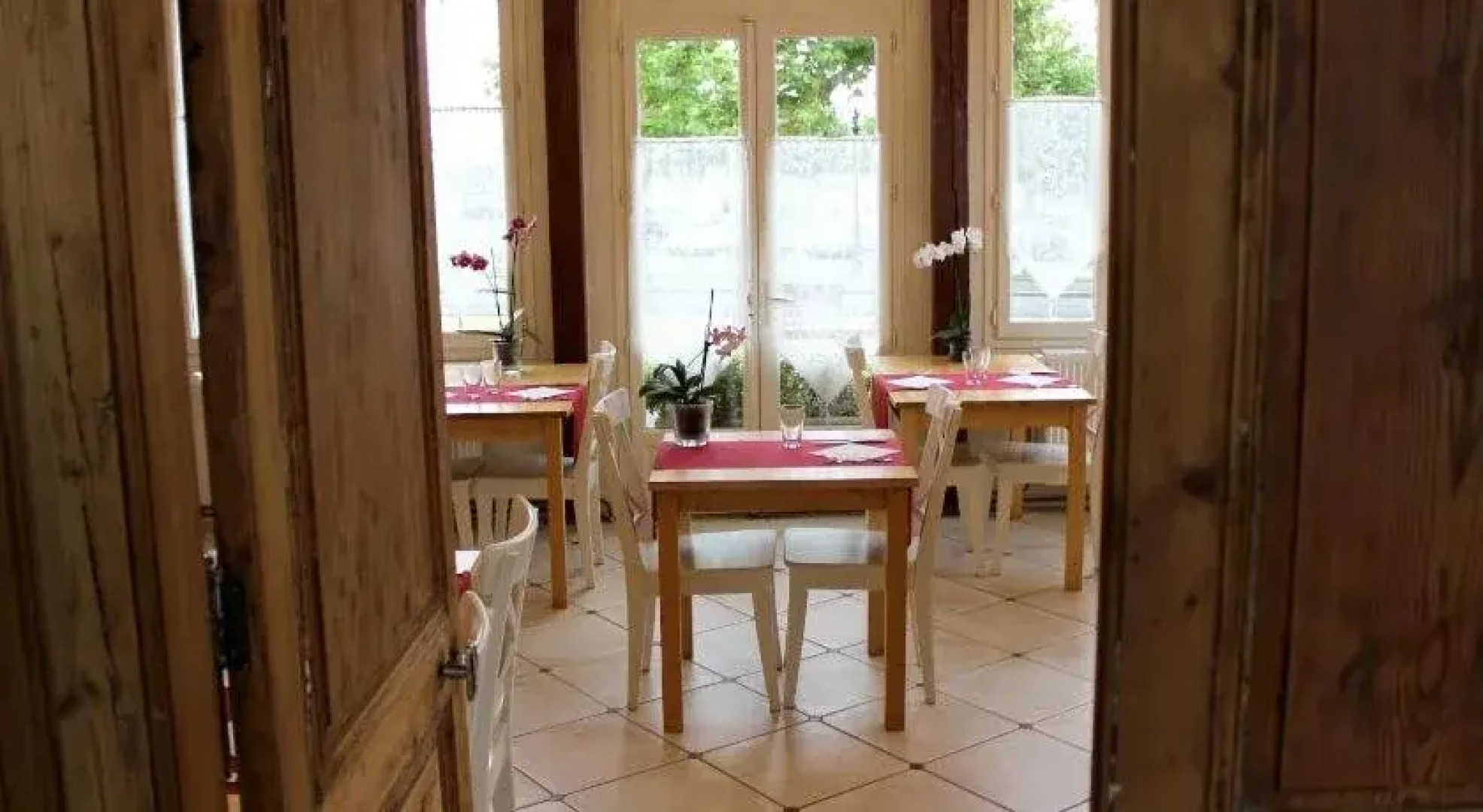 Hôtel les Aubépines