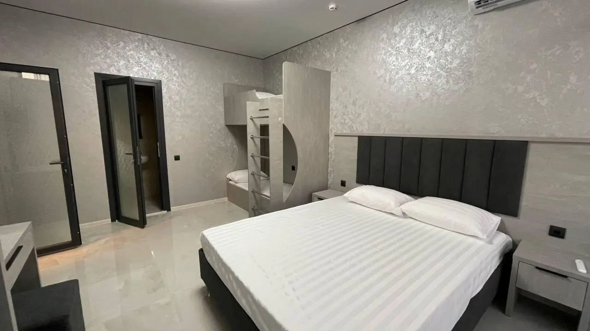 Домик у моря