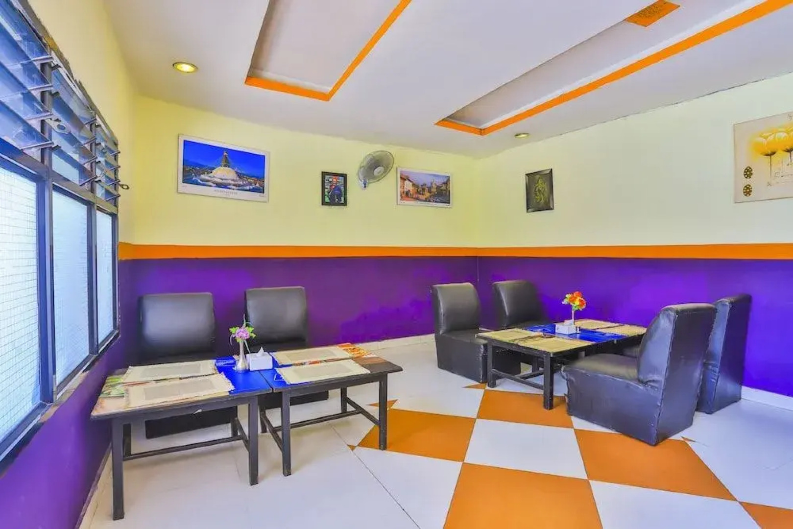 Oyo 472 Hotel Tapowan And Restaurant