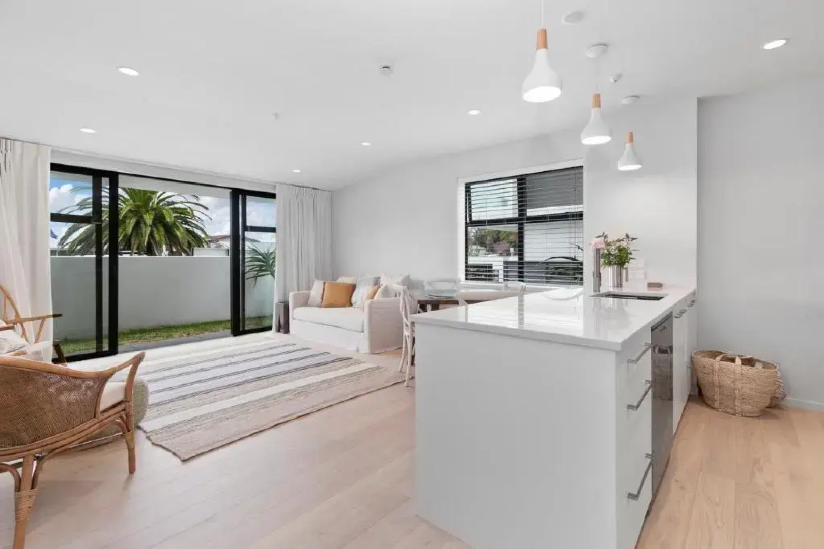 Residence De La Mer - Orewa Holiday Apartment