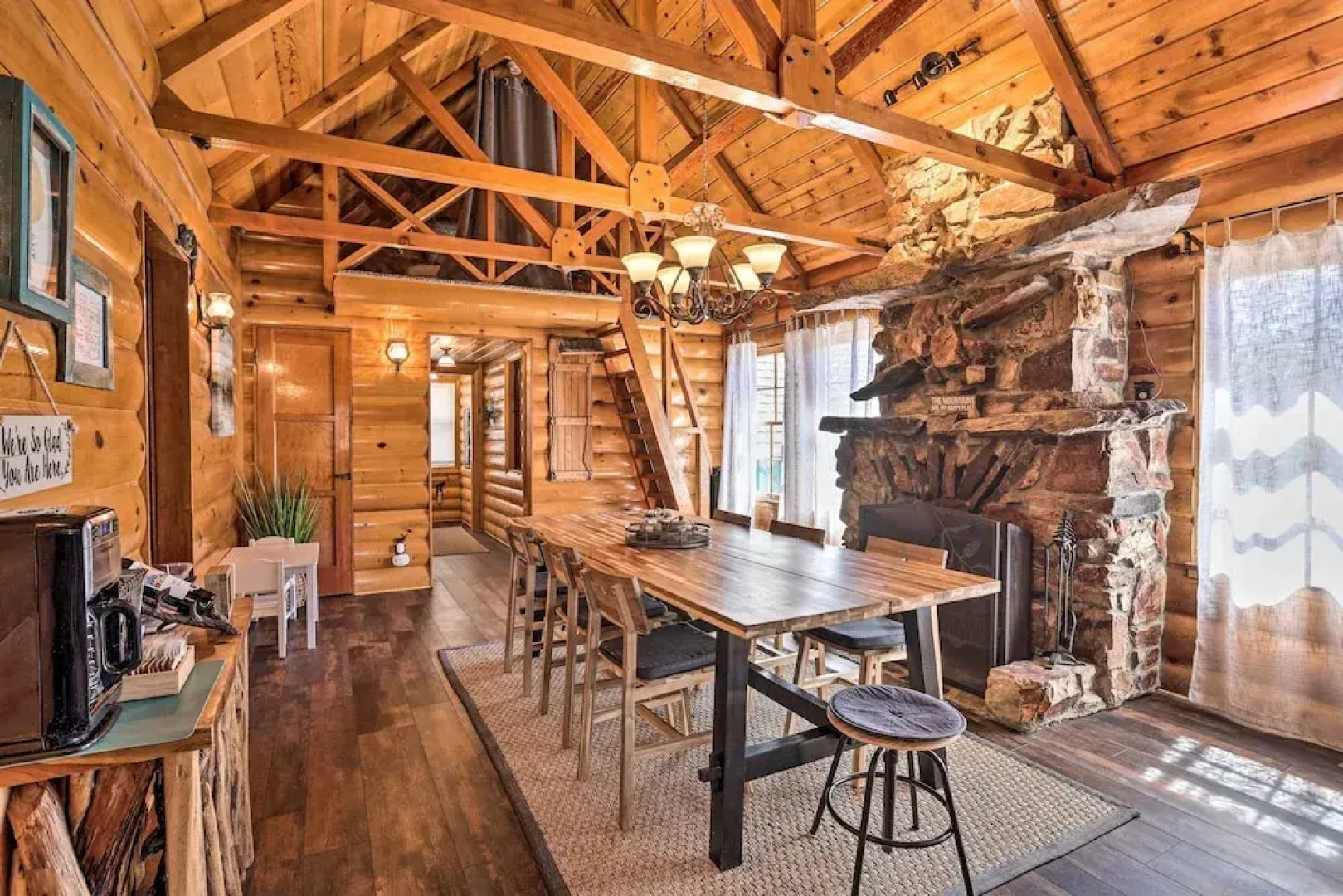 Curly Cabin - 1964 by Big Bear Vacations