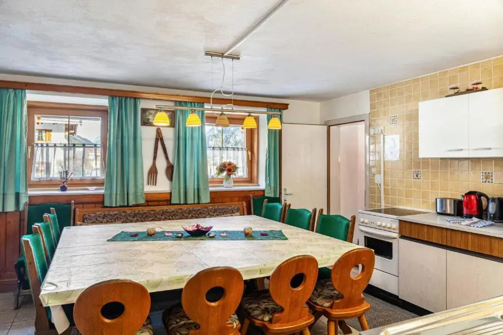 Ferienhaus Familien und Gruppenhaus Garten Grillkamin