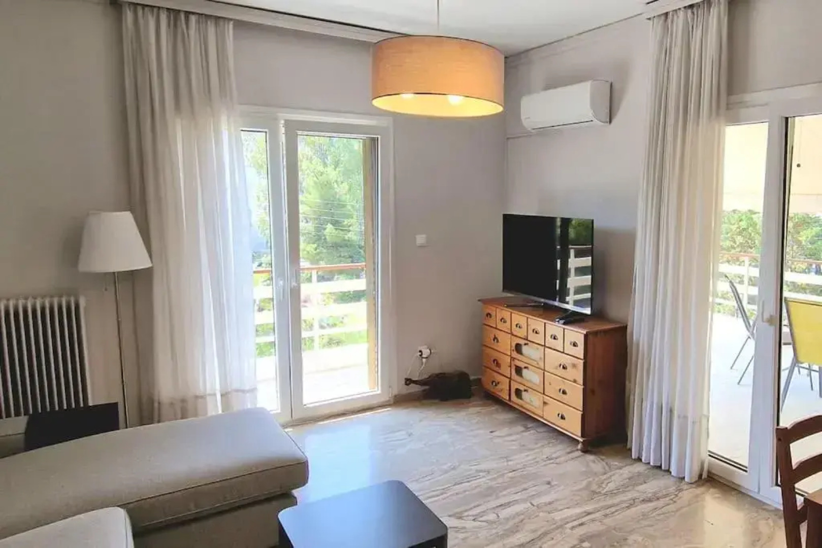 Renovated Private Studio - Metro Holargos 5' Walk