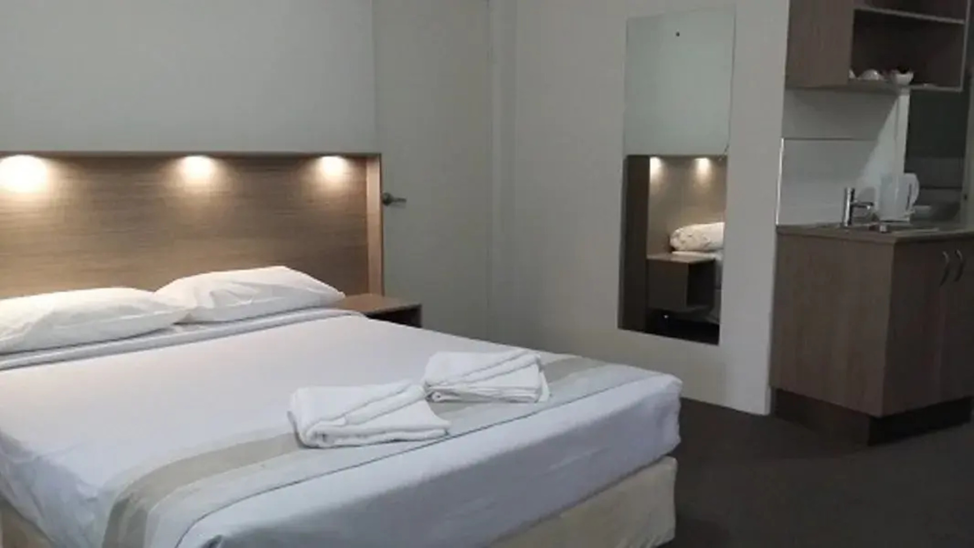 Town and Country Motel