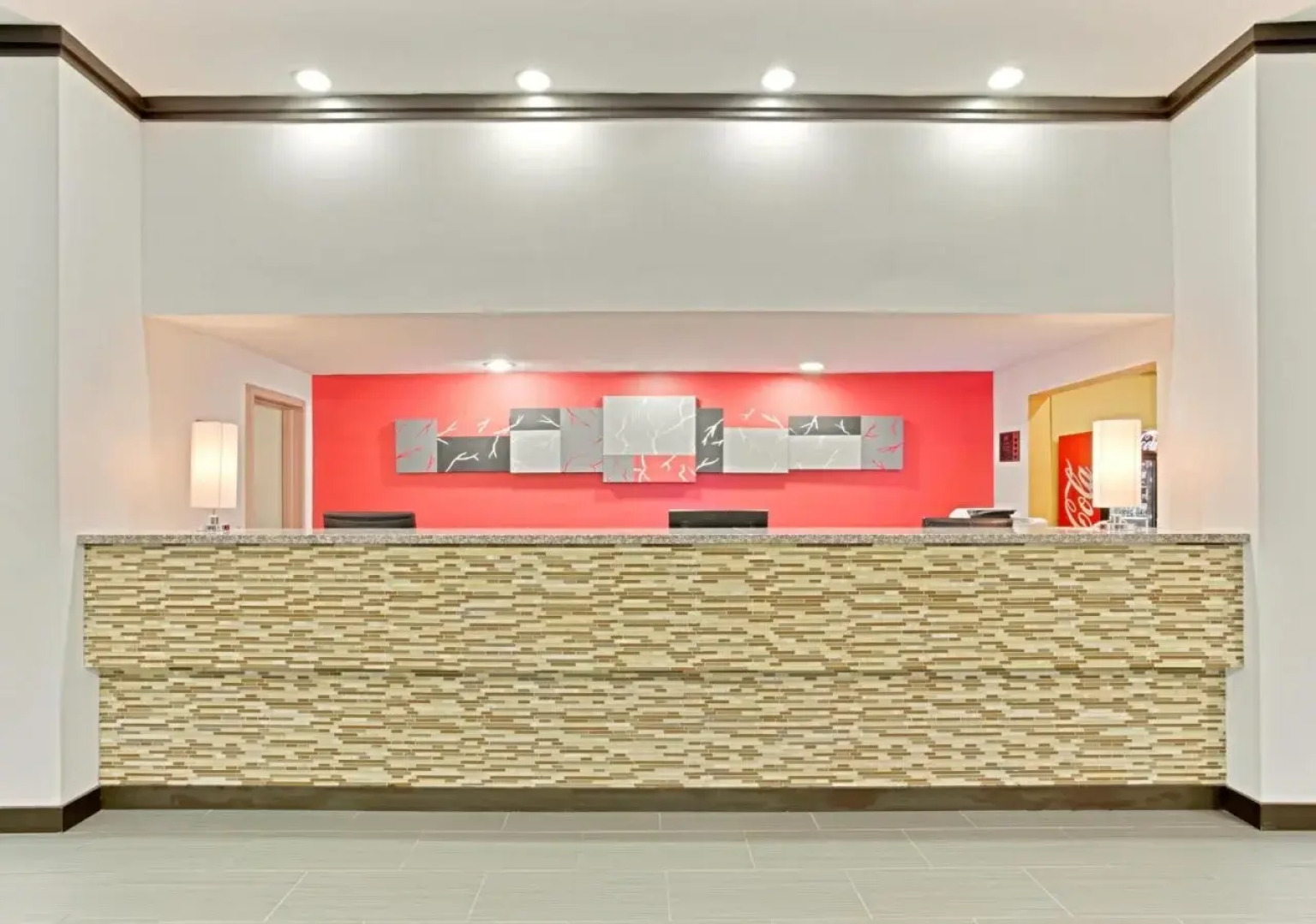 Ramada by Wyndham Waukegan/Great Lakes