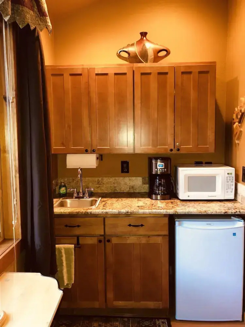 Rocky Mountain Lodge