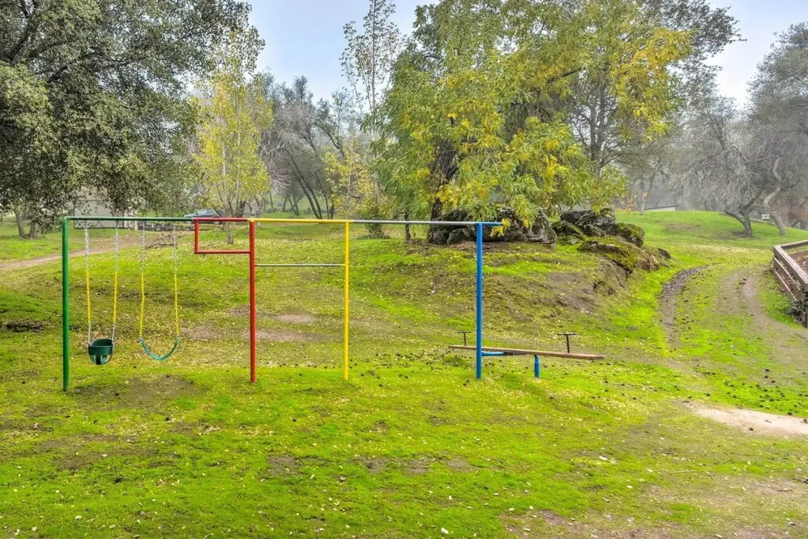 Adventure Haven w/ On-site Fun: Near Sequoia!