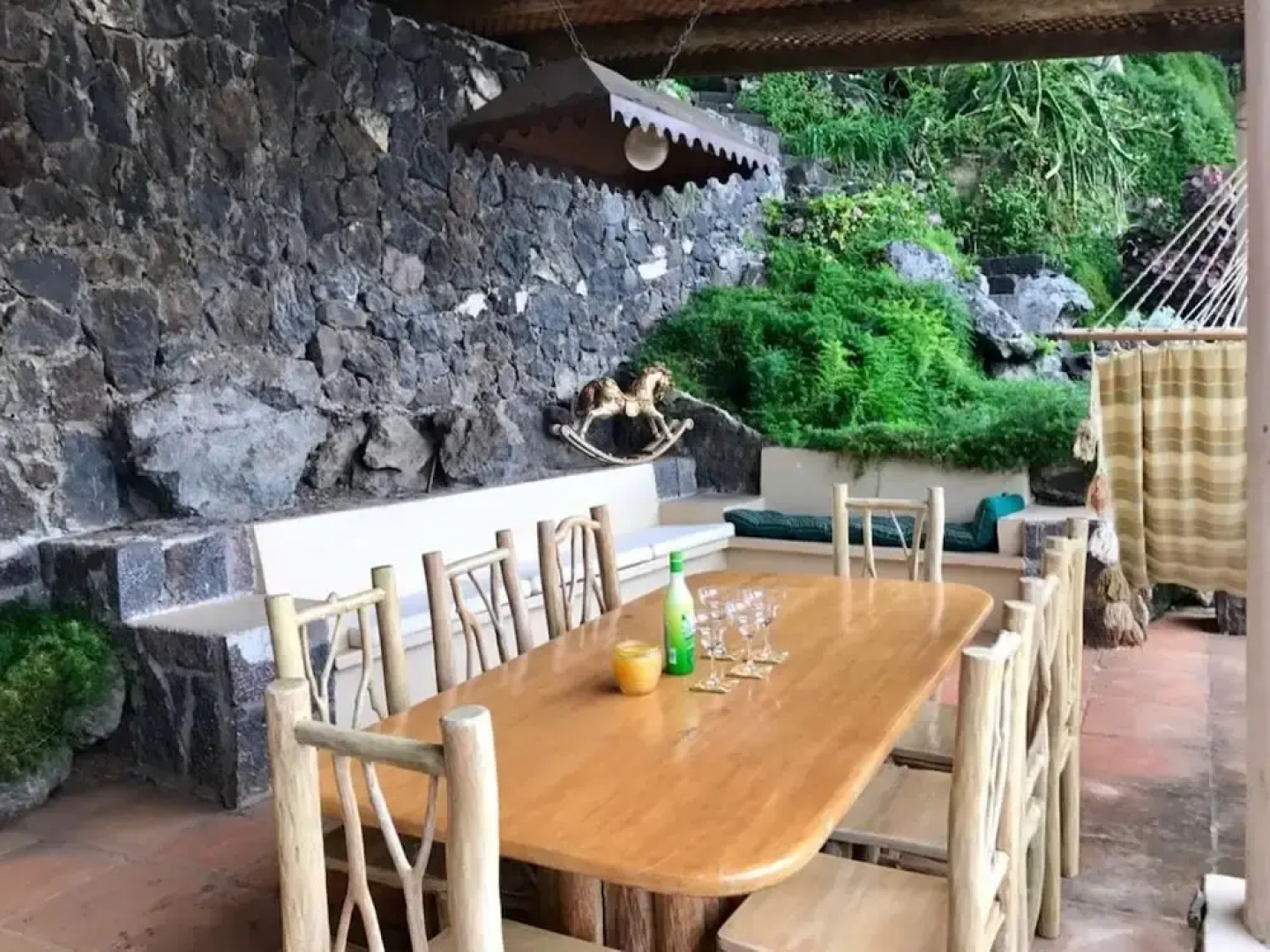 Beautiful Lake House Atitlan AT001