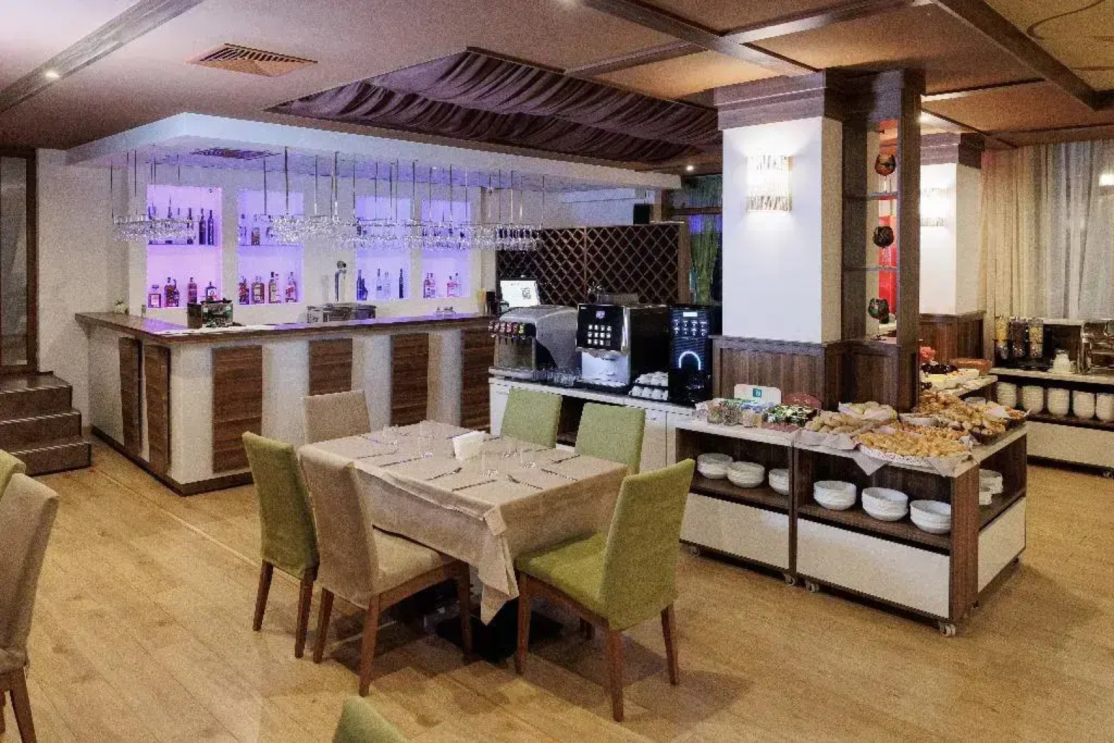Green Wood Resort Apartments