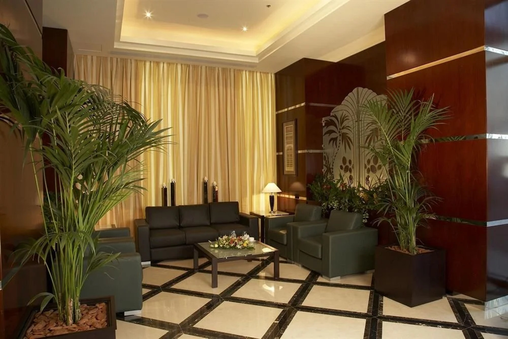 Al Manzel Hotel Apartments