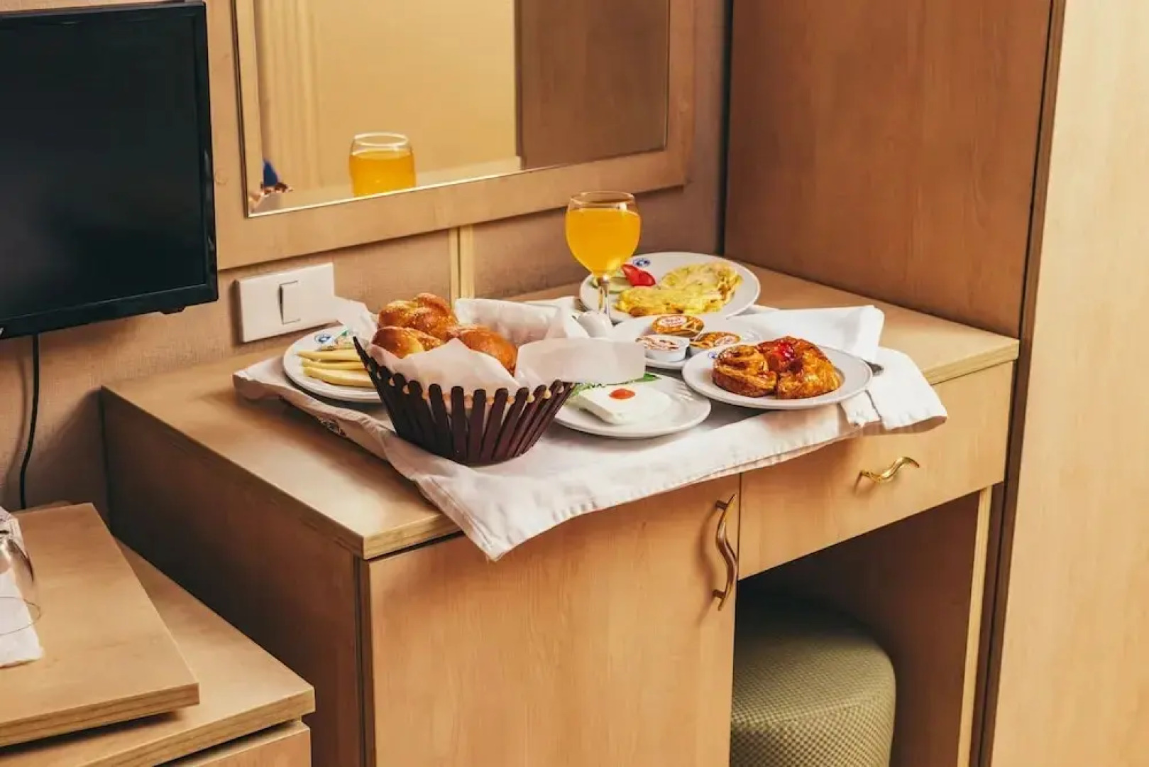 Queen Isis Floating Hotel