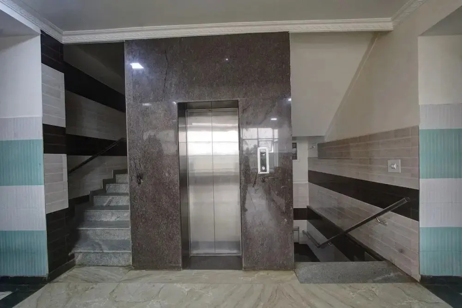 Kruthika Comforts By OYO Rooms