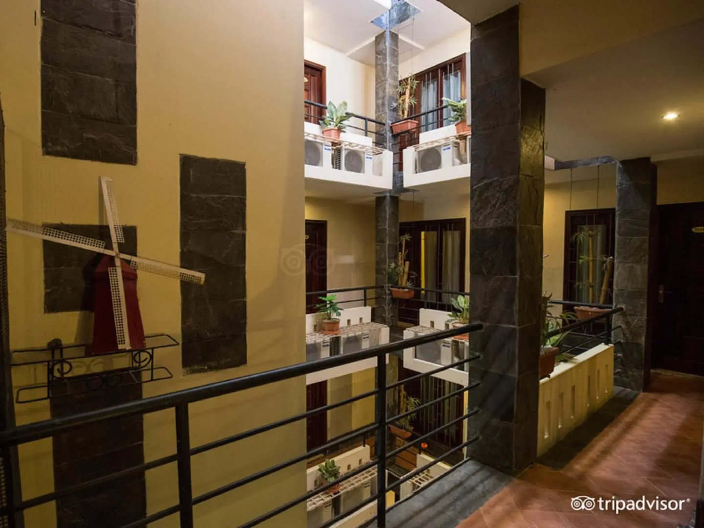 Minh Chau Hotel