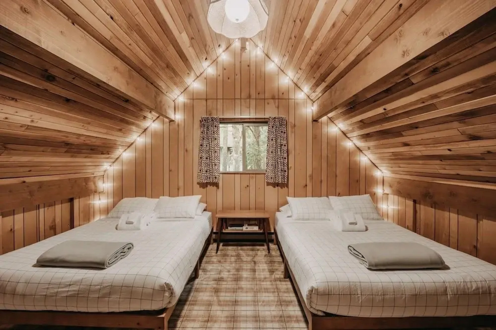 27gs - Bbq - Pets Ok - Wifi - Sleeps 10 3 Bedroom Home by RedAwning