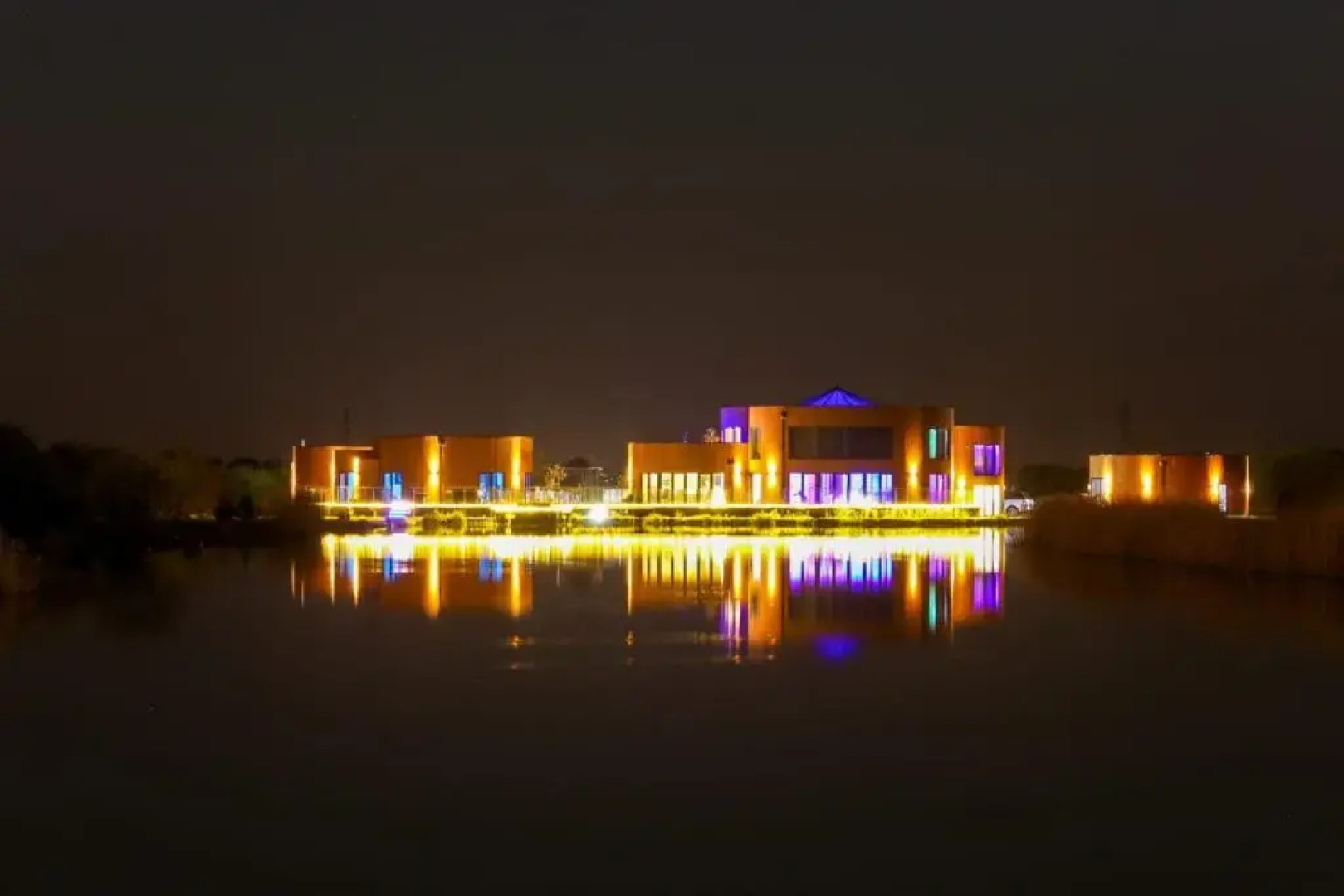 Lakeside Fishing Lodges