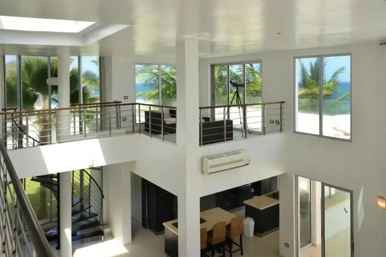 Villa Oceanfront Beach Access And Swim Pool Samana