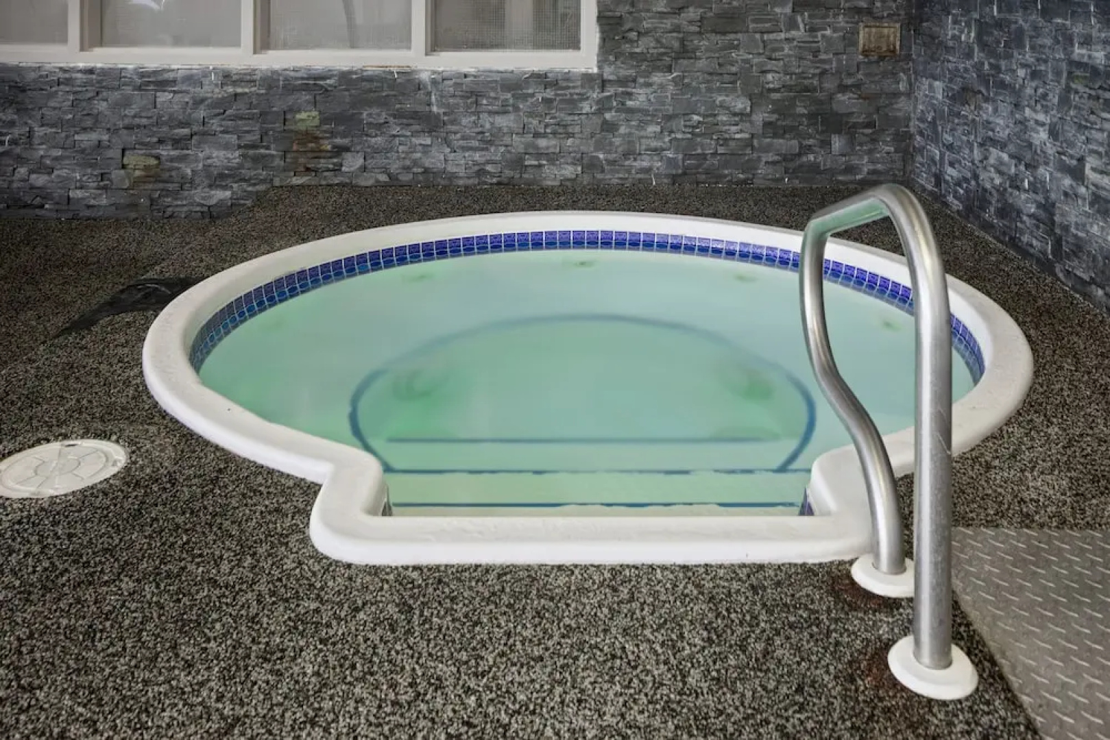 Home Inn and Suites Regina Airport