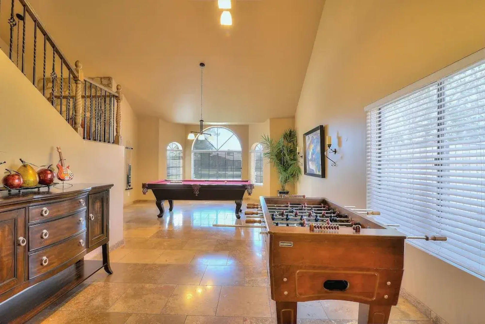 Backyard Playground! Golf Sport Court & Hot Tub!