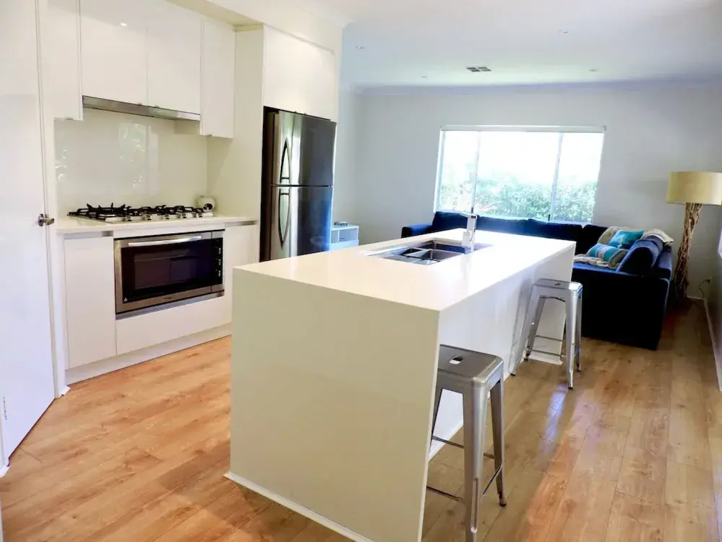 Contemporary Cove
