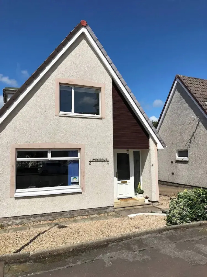 Limegrove Comfortable Three Bedroom House