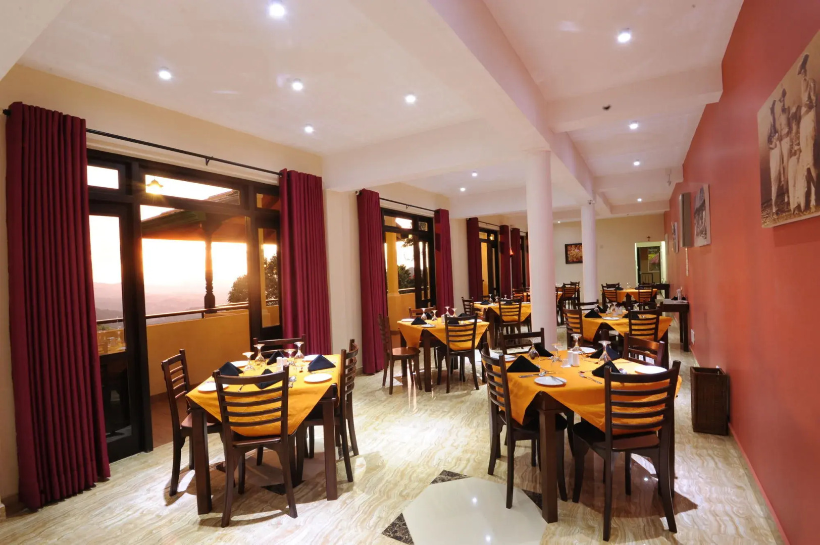 Отель Melheim Kandy Villas