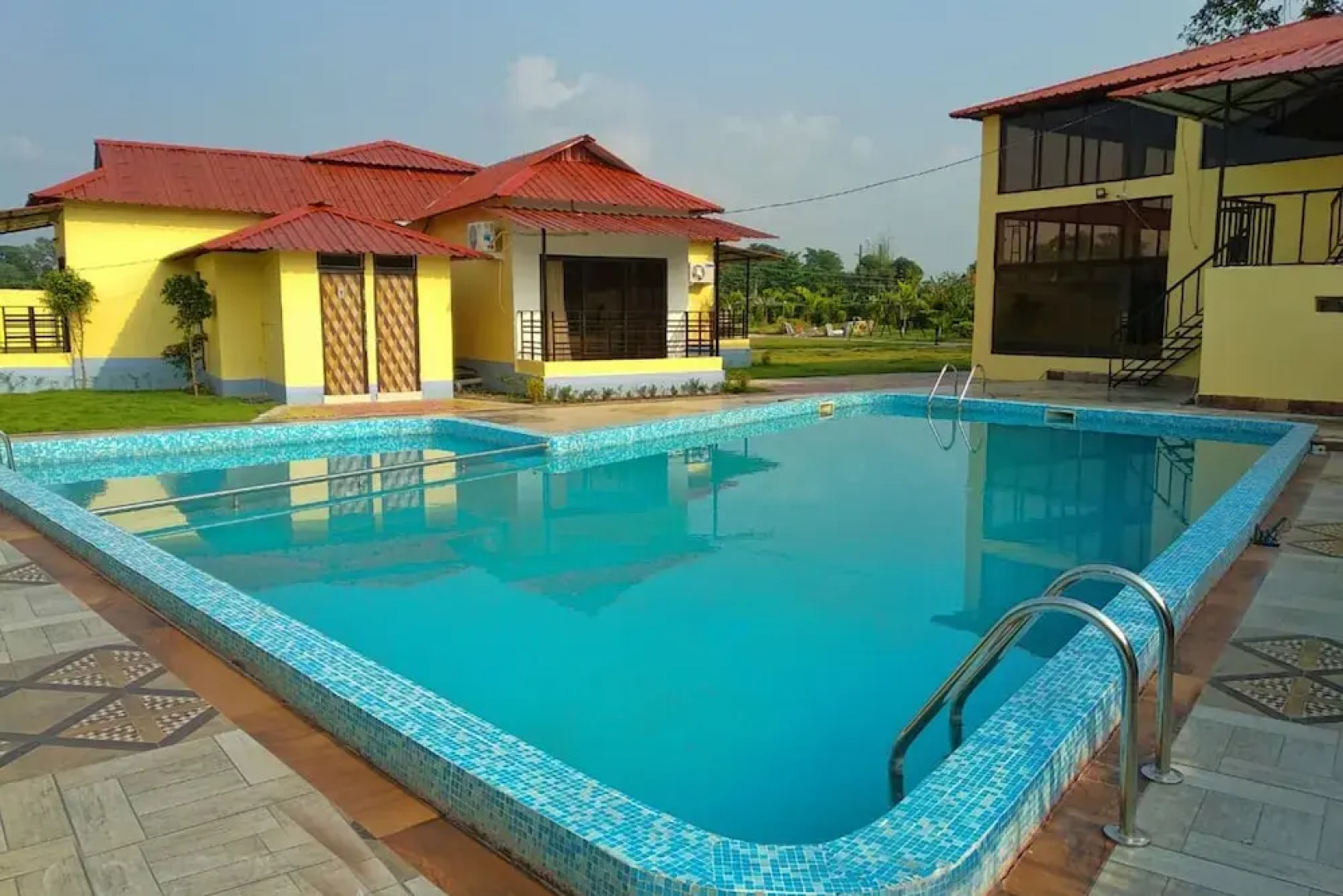 OYO 29258 Hotel Debrani International