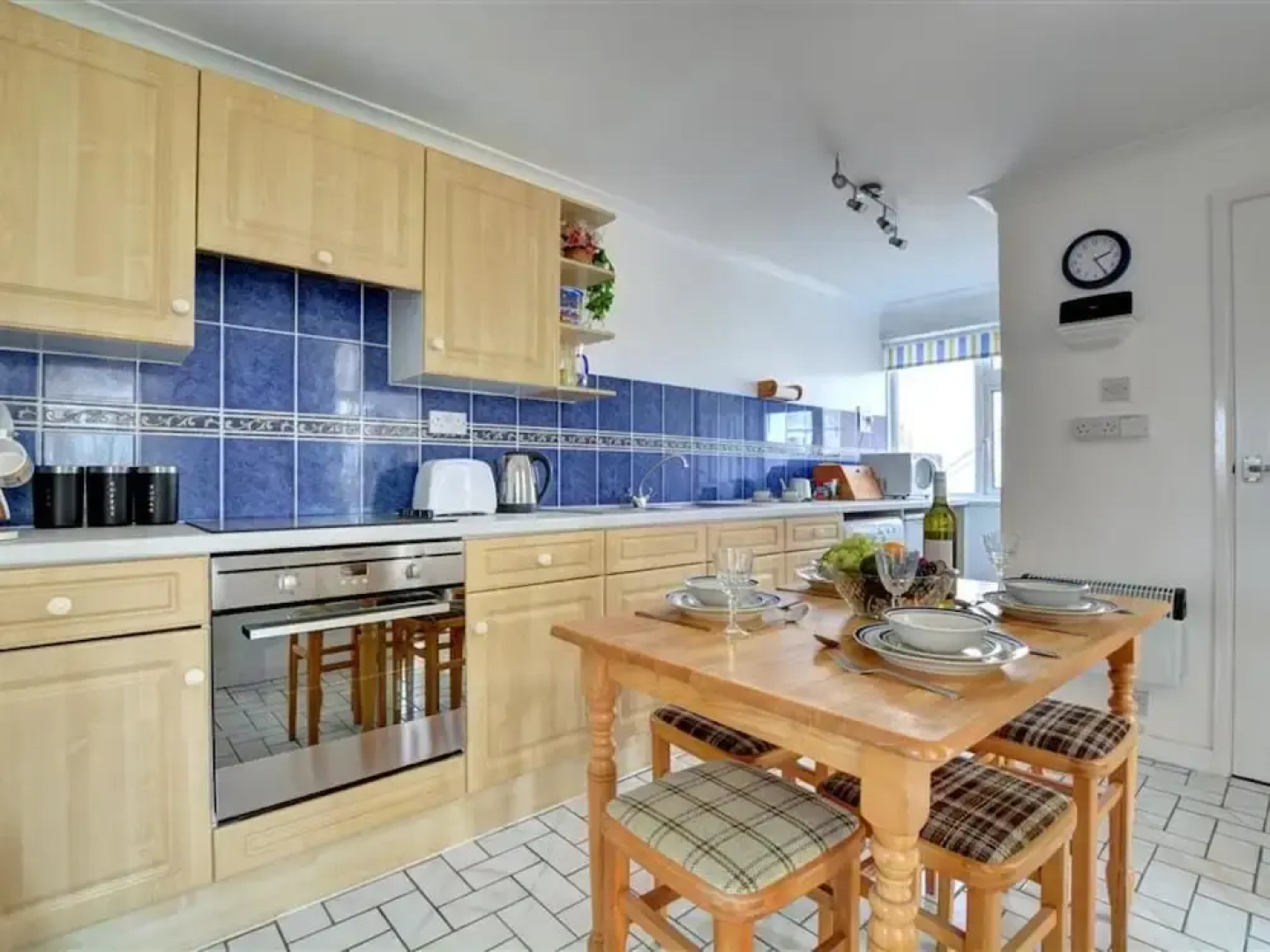 Quaint Apartment in Cornwall With Swimming Pool