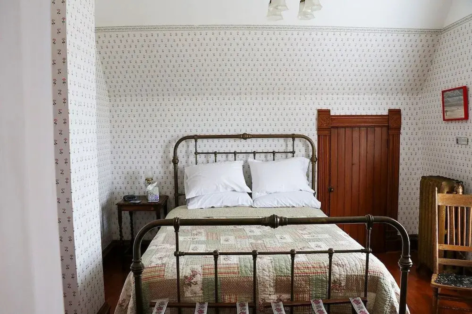 The Hood House Bed & Breakfast Inn