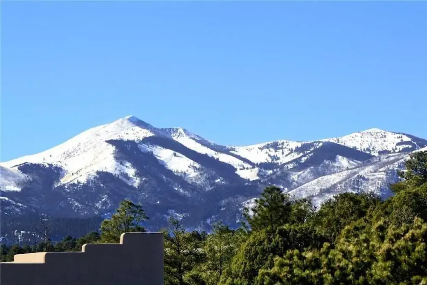 Sky Hawk Lodge - Four Bedroom Cabin
