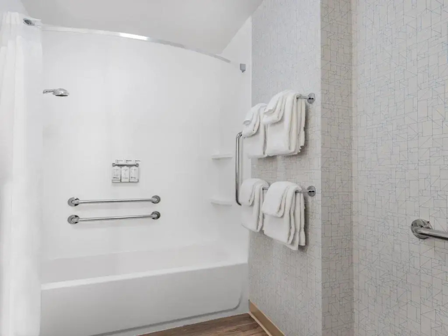 Holiday Inn Express & Suites Ruskin by IHG