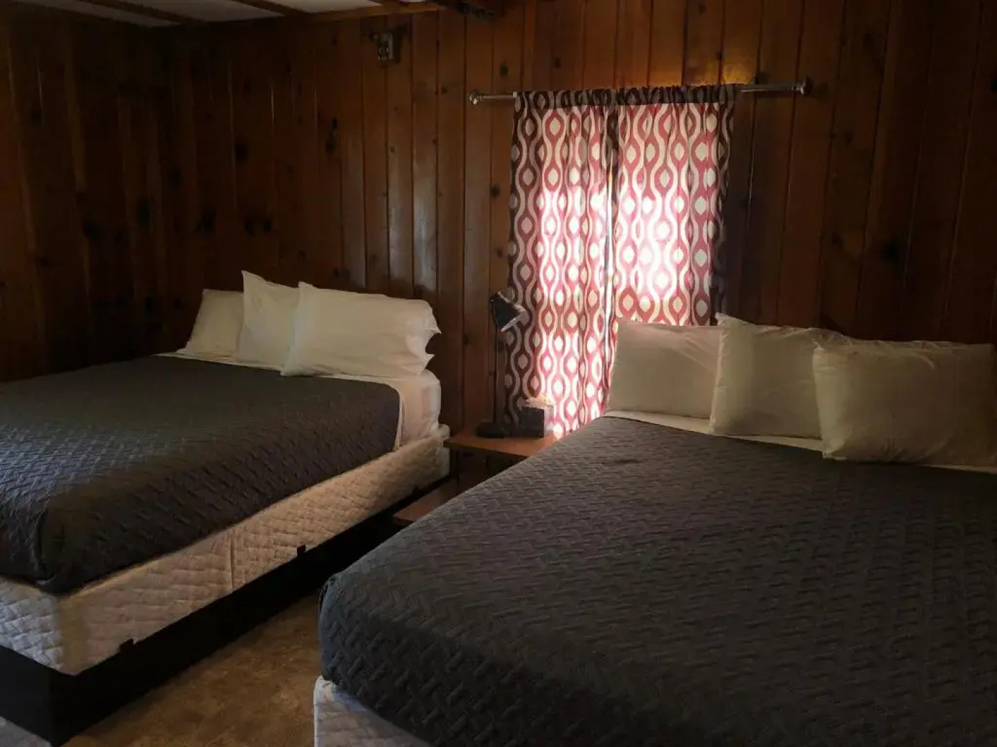 Lakeshore Fishing Cabins All 6 cabins