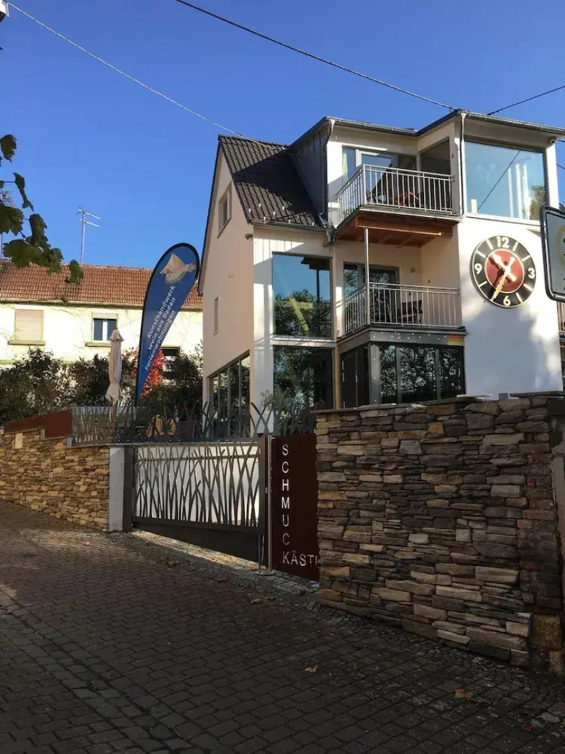 Schmuckkästle am Hafen