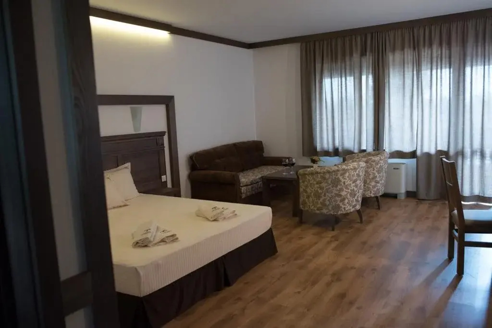 Boutique Complex Trakiets