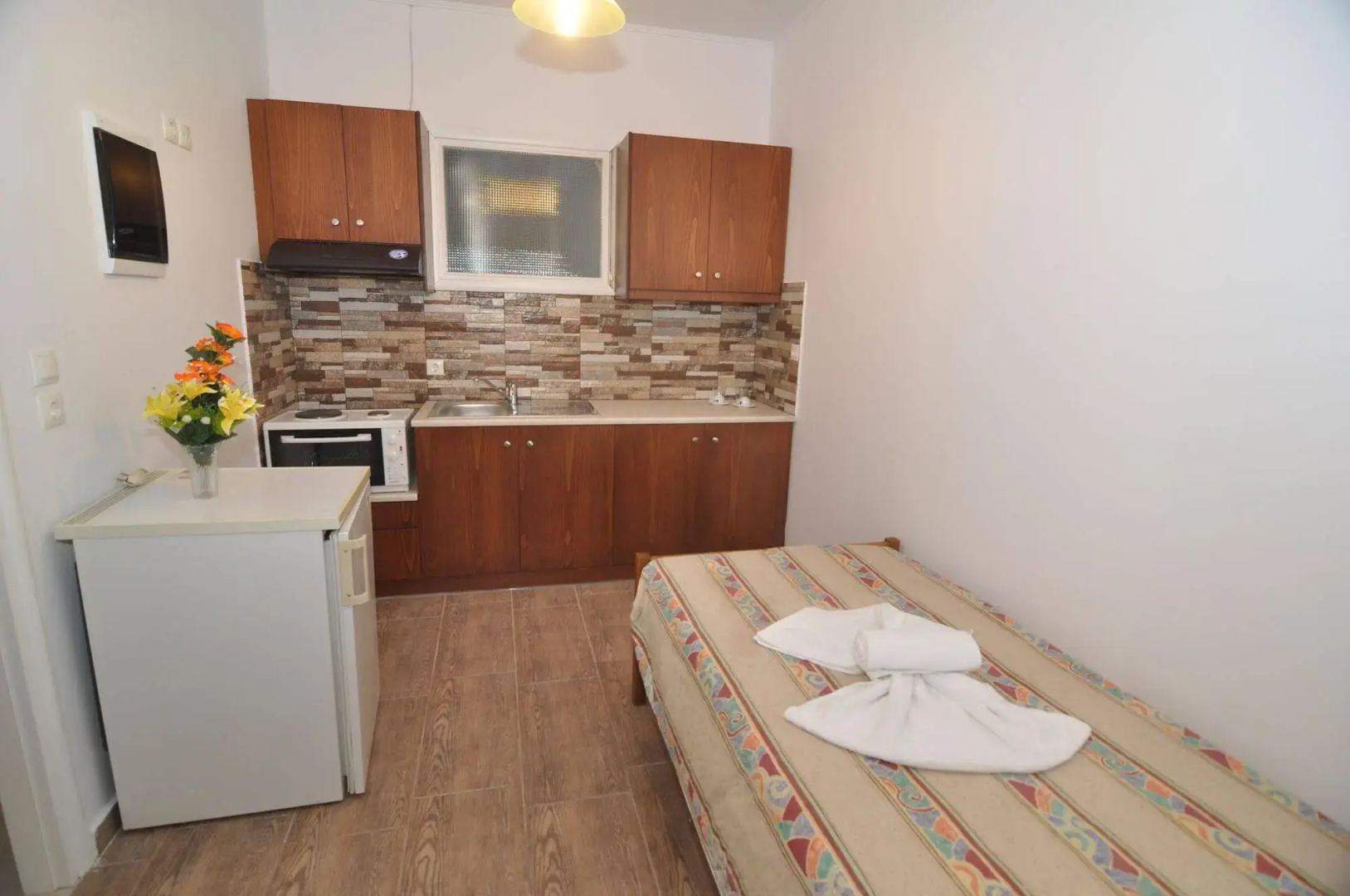 Hollywood Suites