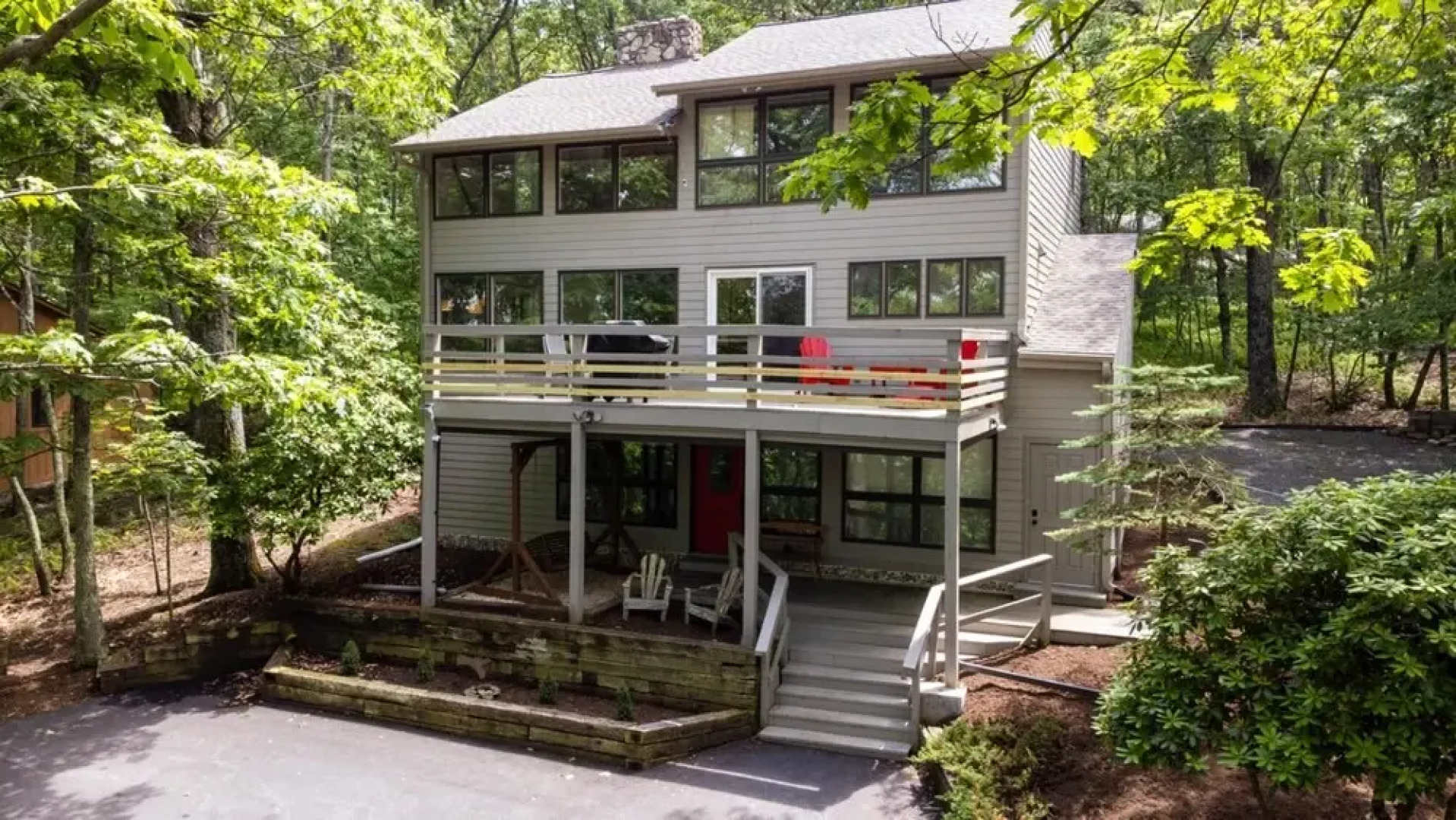 Ski-in out Mountain Home-jacuzzi Sauna Wintergreen