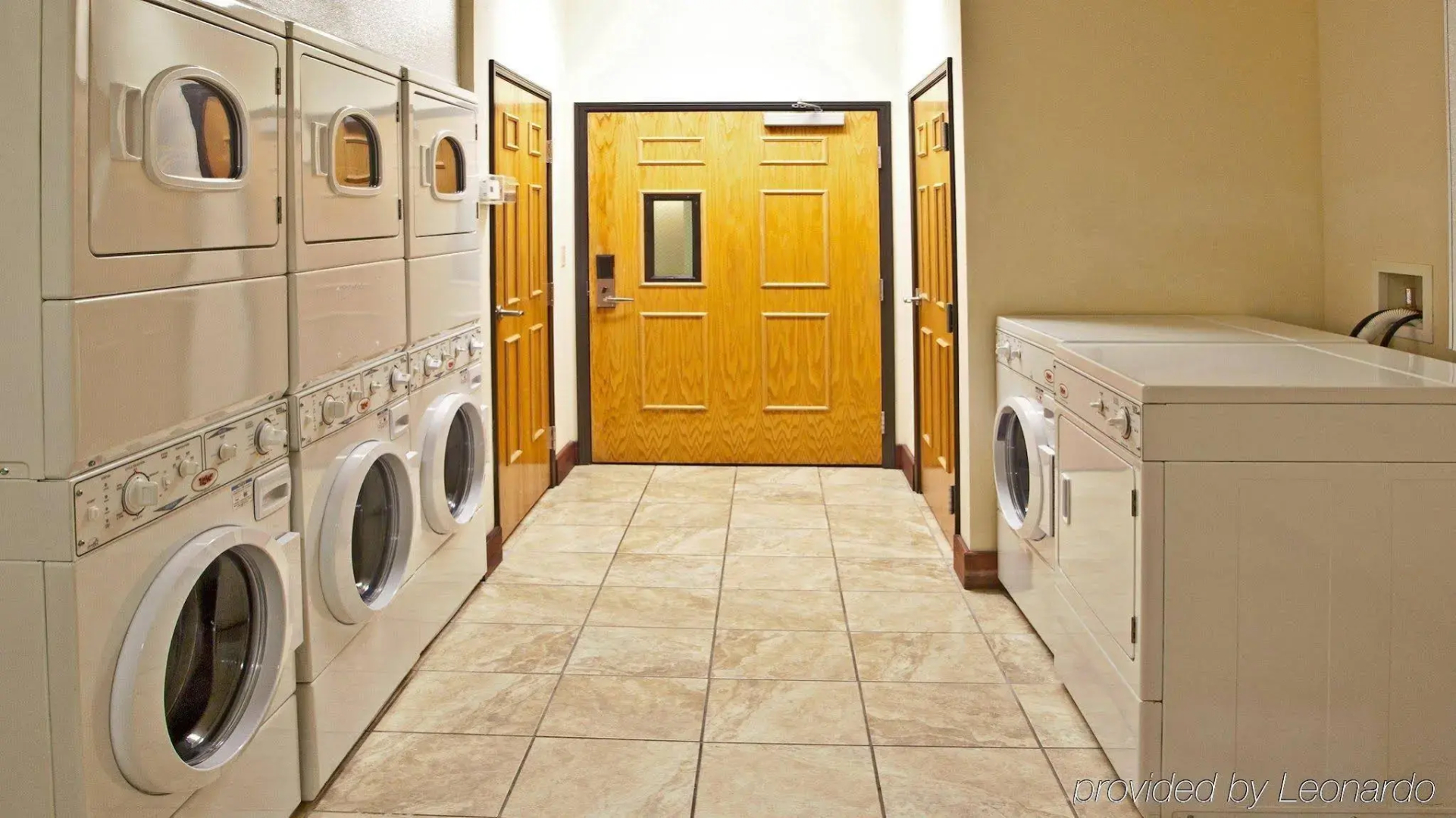 Staybridge Suites Tampa East - Brandon by IHG