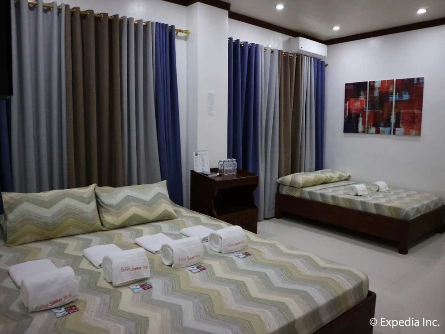 Endless Summer Hotel