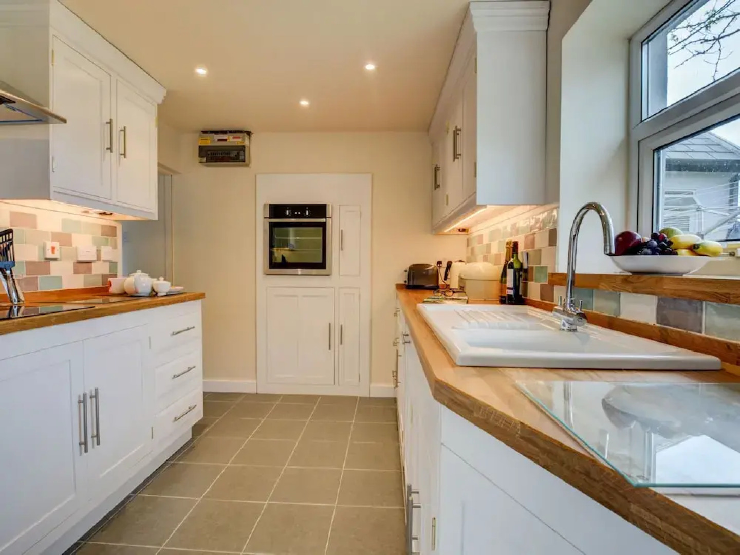 Large Holiday Home With View of the Beach and Sea, With its own Terrace