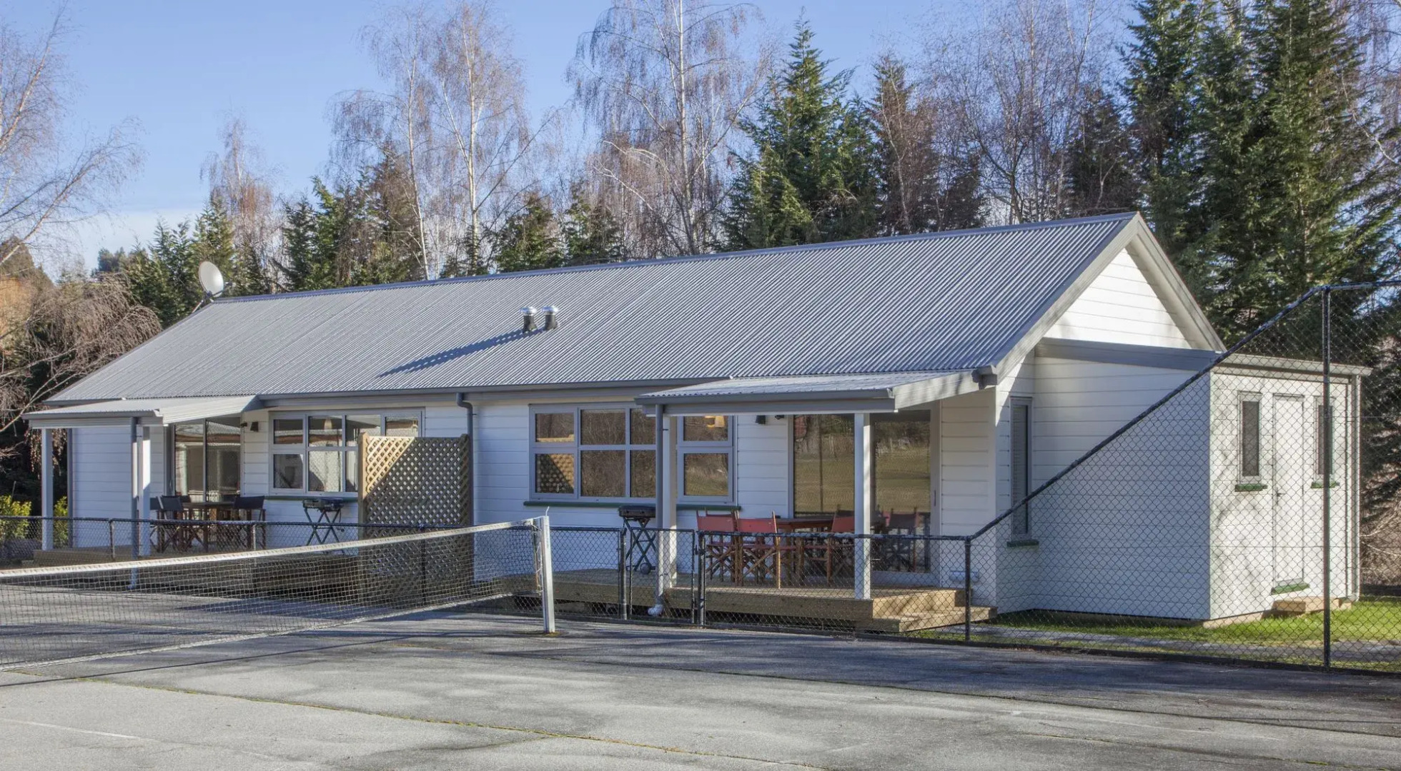 Willowbrook Country Apartments