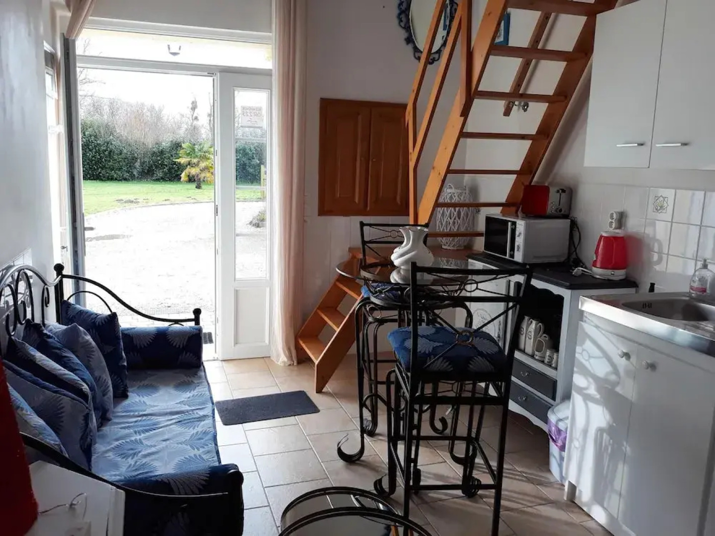 Property With one Bedroom in Sainte-marie-du-mont, With Enclosed Garden and Wifi - 100 m From the Beach