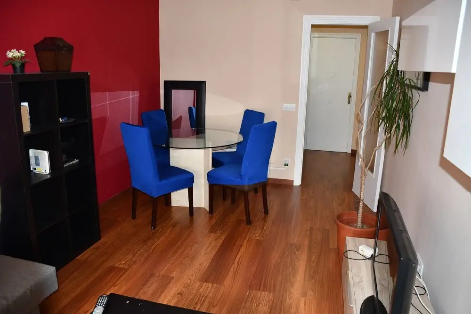 Three Bedroom Apartment in Sants