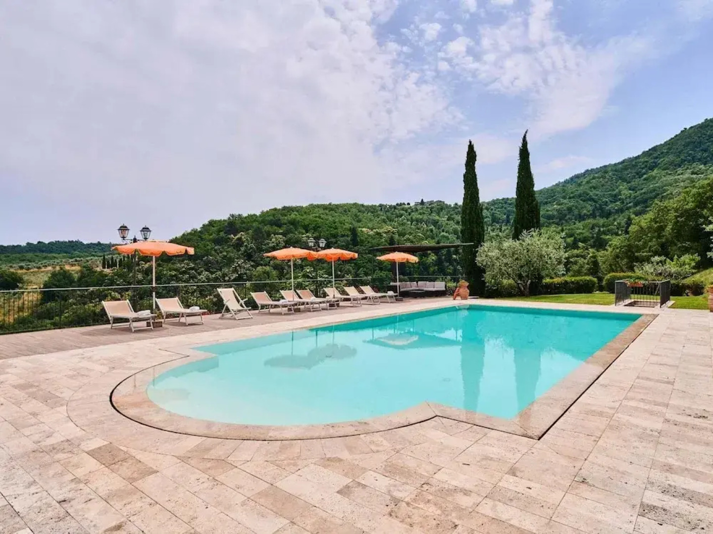 Farmhouse in Chianti With Pool and Garden