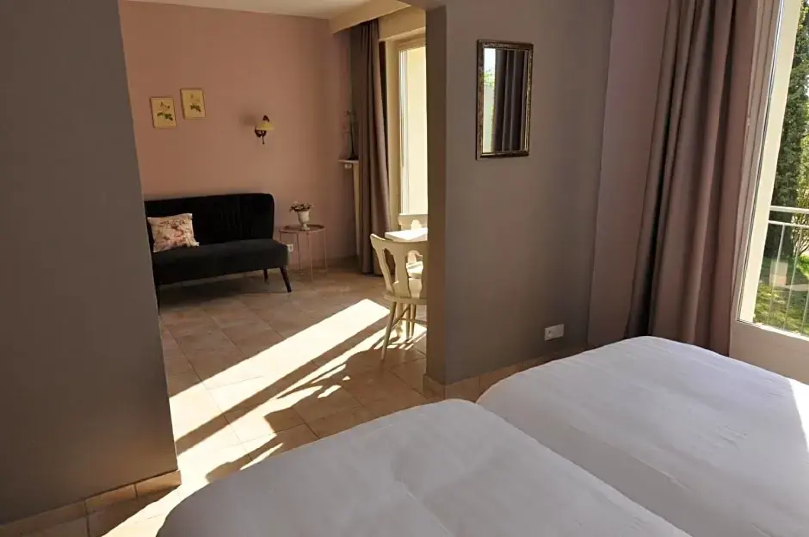 Chambres Et Table D'hotes VieLaVie